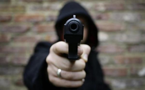 قتل دختر 13 ساله آبادانی با شلیک گلوله مردان غریبه